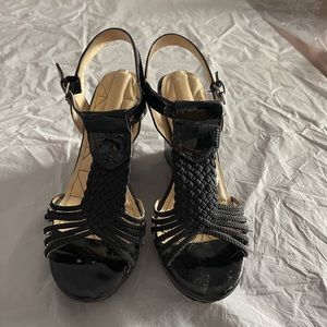 Adrienne Vittadini wedges 8.5